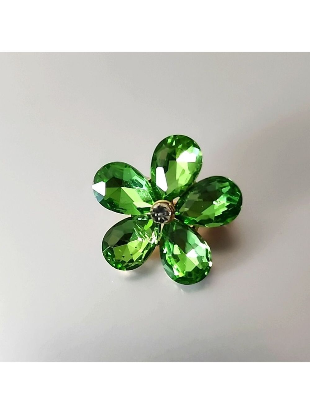 Flower Simululated EMERALD Brooch Pin